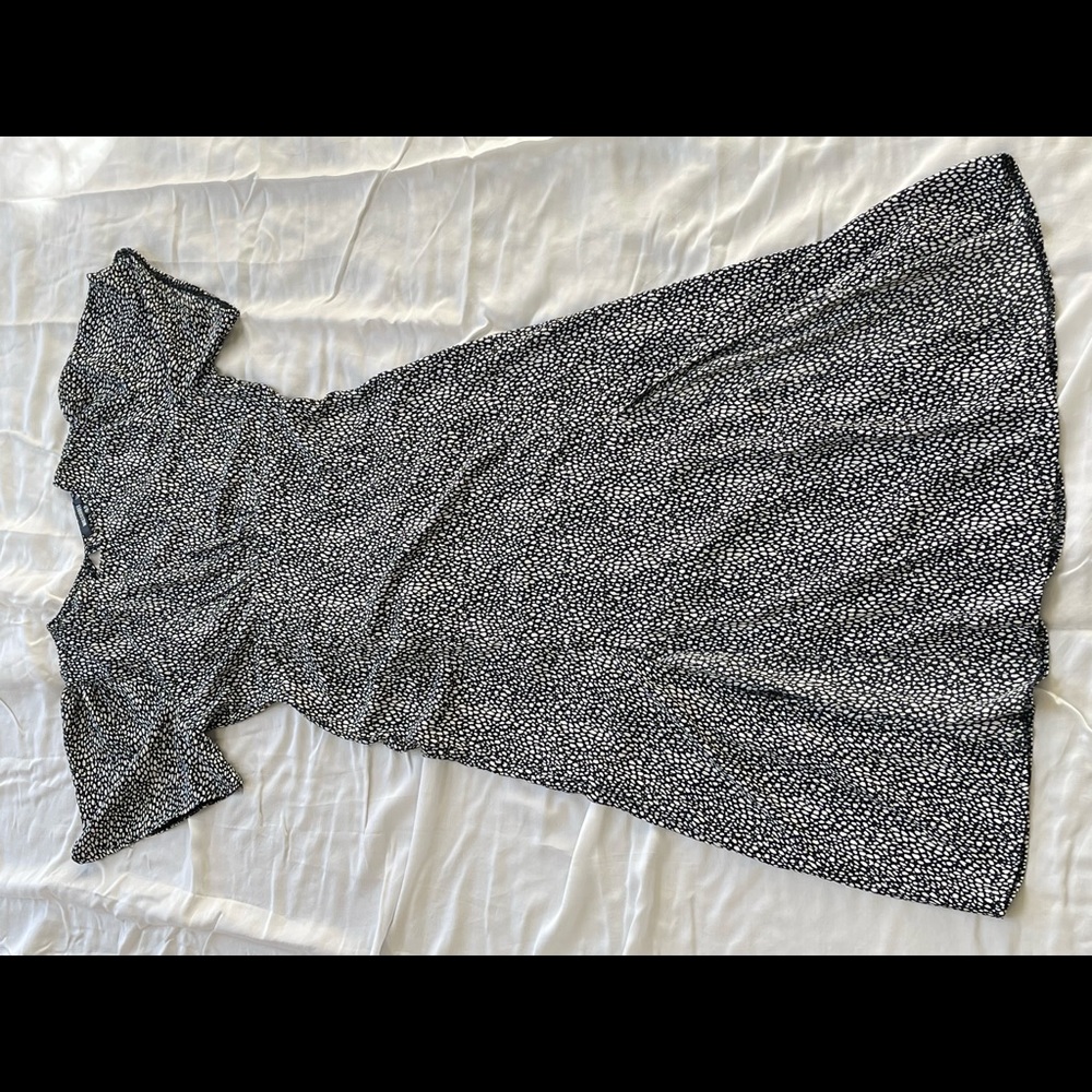 Missguided flutter sleeve dress